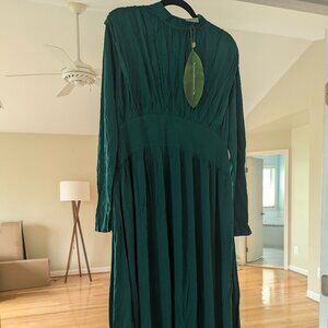Farm Rio emerald green dress
